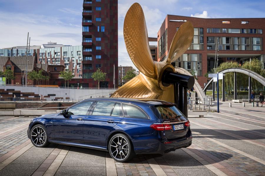  Mercedes-AMG E43 4Matic Estate 2016 года  (фото 10 из 28)